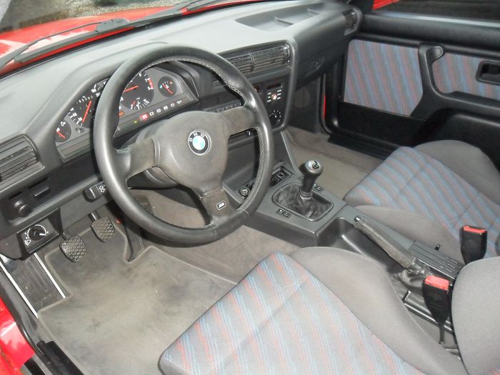 N3 (#ID:25558-25561-medium_large)  BMW M3 E30 Sport Evolution de la categoria Coches Clasicos y que se encuentra en Calvarrasa de Abajo, ﻿Usado, 2300, con identificador unico - Resumen de imagenes, fotos, fotografias, fotogramas y medios visuales correspondientes al anuncio clasificado como #ID:25558