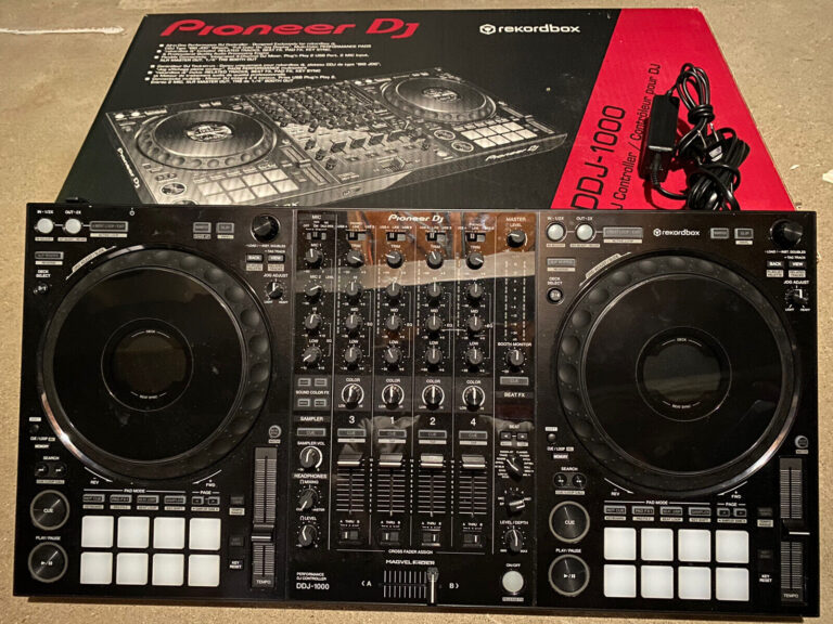 N1 (#ID:57166-98568-medium_large)  Pioneer DDJ 1000, Pioneer DDJ 1000SRT , Pioneer DJ DDJ-REV7 DJ Controller,  Pioneer DJ XDJ-RX3, Pioneer XDJ XZ , Pioneer CDJ-3000, Pioneer CDJ 2000 NXS2, Pioneer DJM 900 NXS2 , Pioneer DJ DJM-V10,  Pioneer DJ DJM-S11,  Yamaha Genos 76-Key ,Korg Pa4X 76 Key,  Yamaha PSR-SX900, Korg PA-1000, Roland FANTOM-8,Roland JUPITER-X Synthesizer  de la categoria Equipo de DJ y VJ y que se encuentra en Valencia, new, 700, con identificador unico - Resumen de imagenes, fotos, fotografias, fotogramas y medios visuales correspondientes al anuncio clasificado como #ID:57166